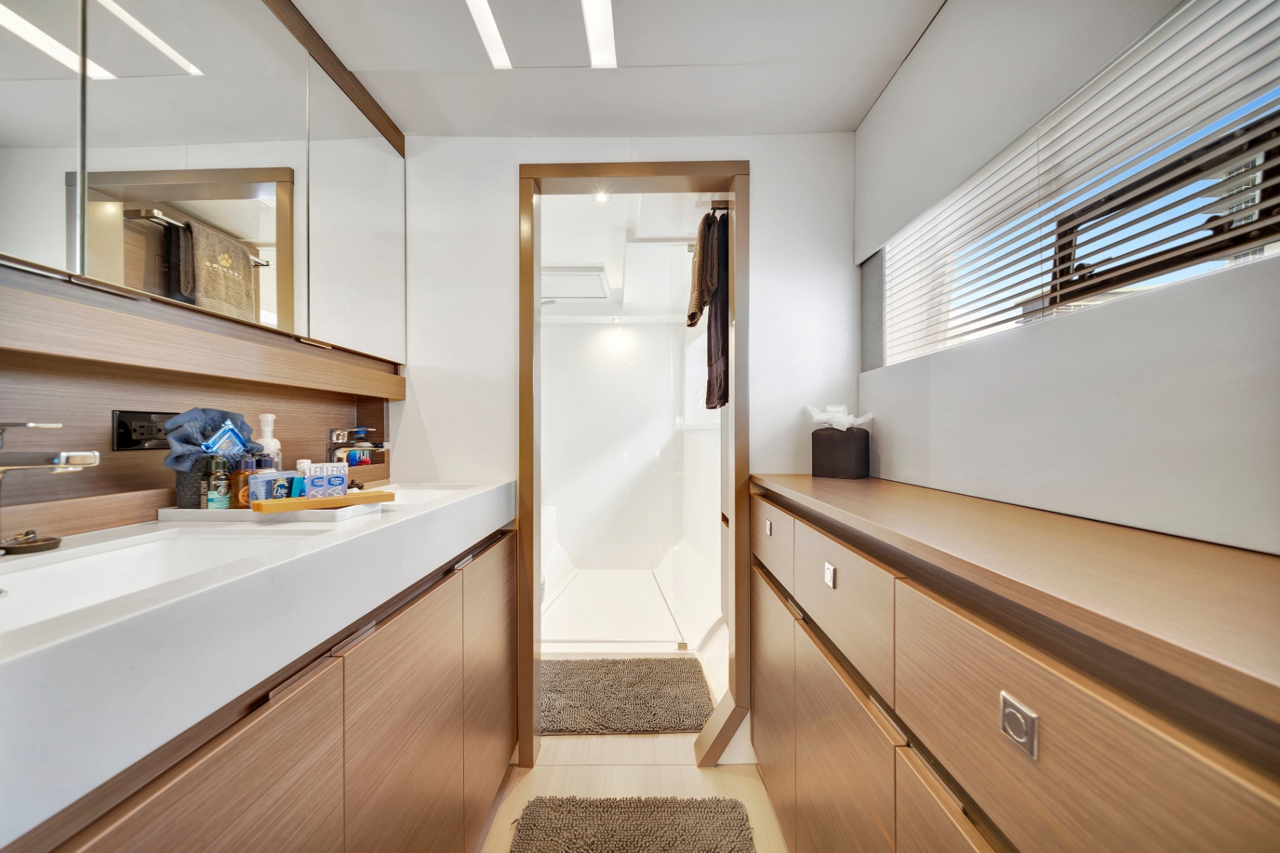 Leopard Cat master cabin