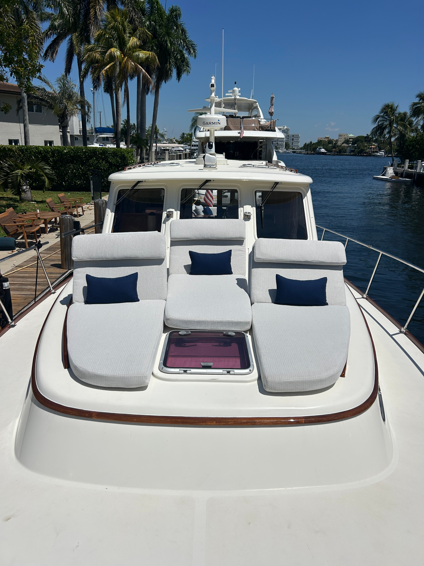 Vicem 55 foredeck sunpad