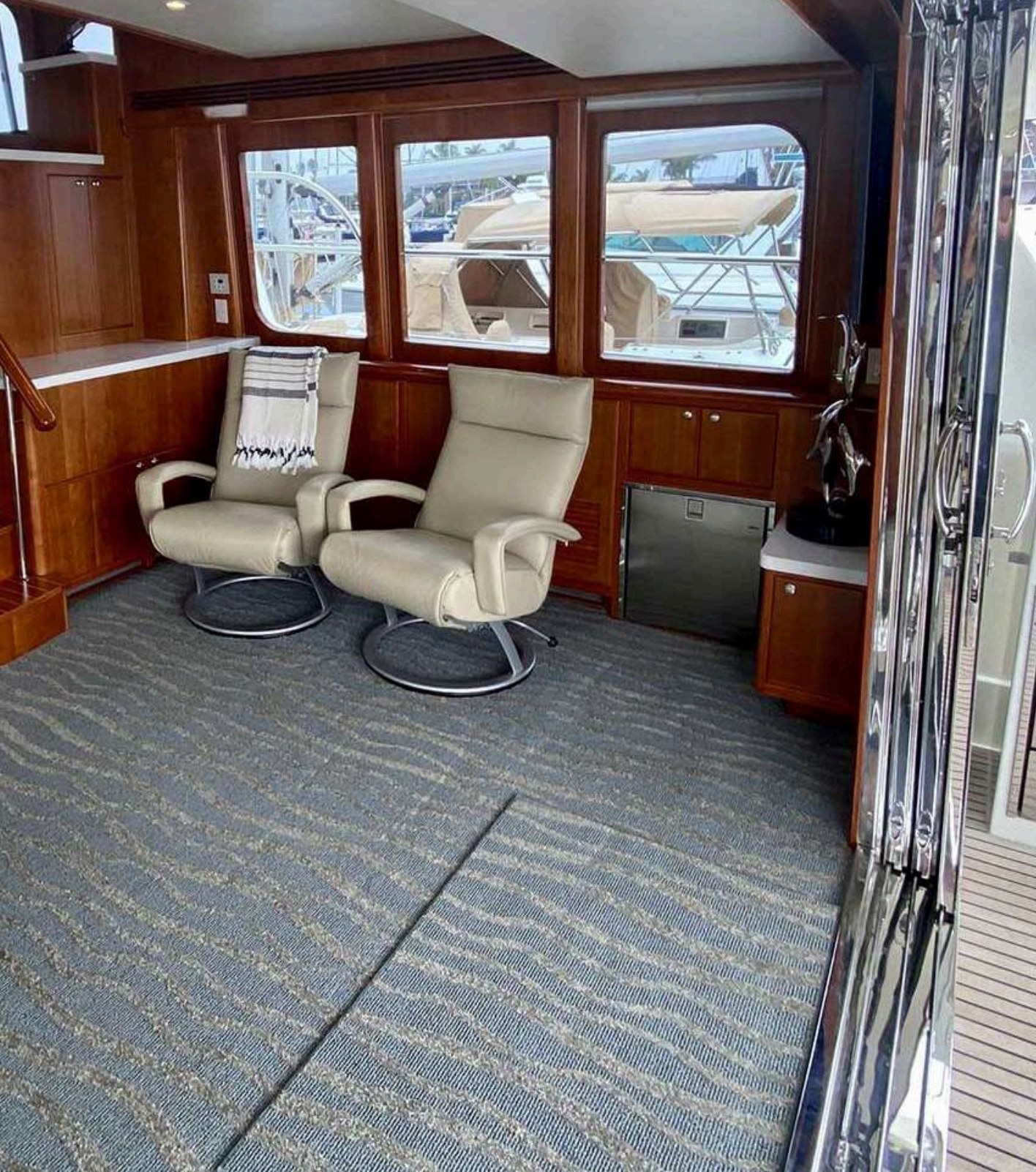 Salon lounge